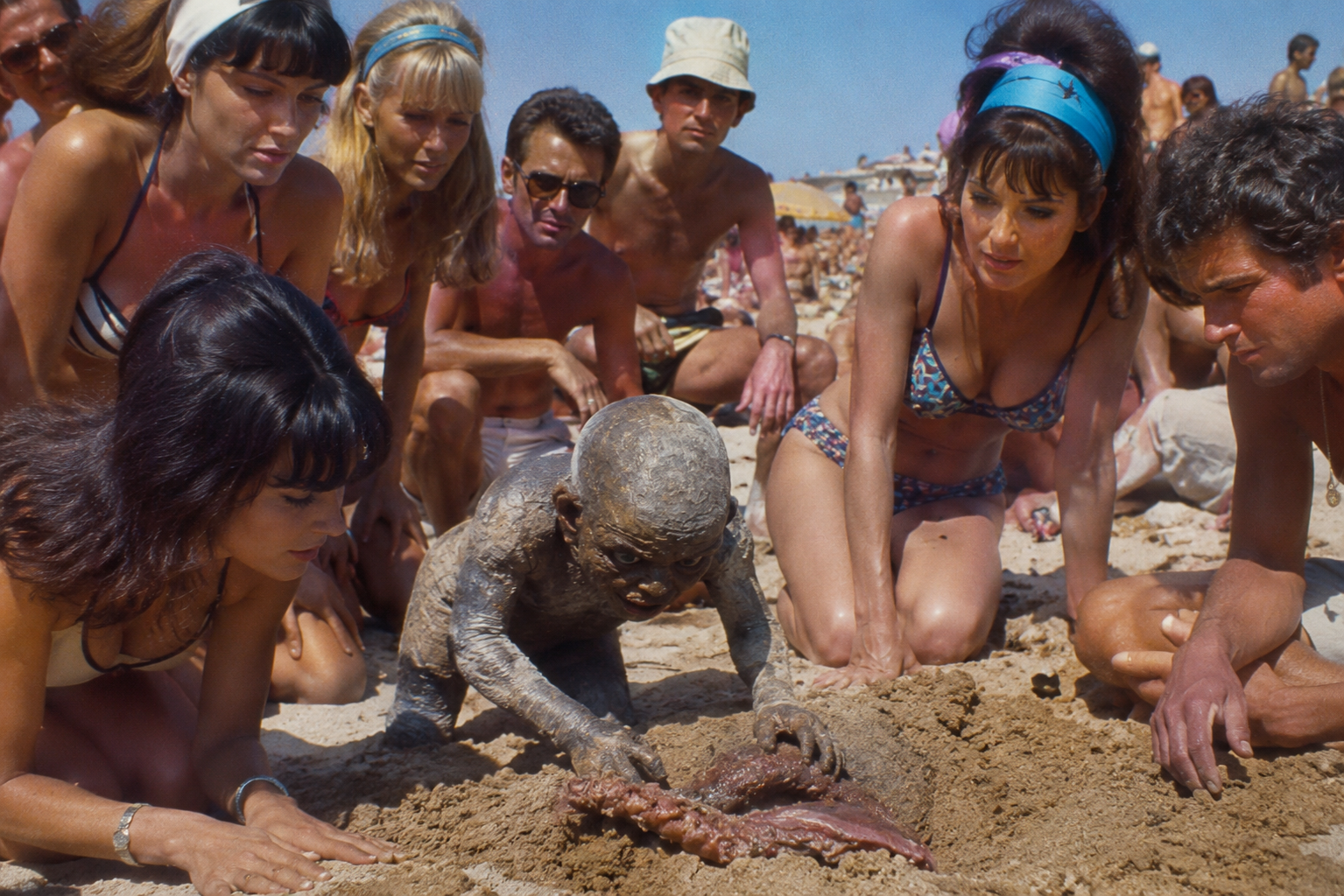 Everyone agreed the beach find needed a second opinion.